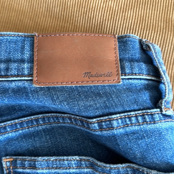 Women’s Madewell Distressed Skinny Ankle Jeans - Picture 5 of 10